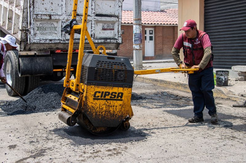 Avanza el mejoramiento vial en Melchor Ocampo