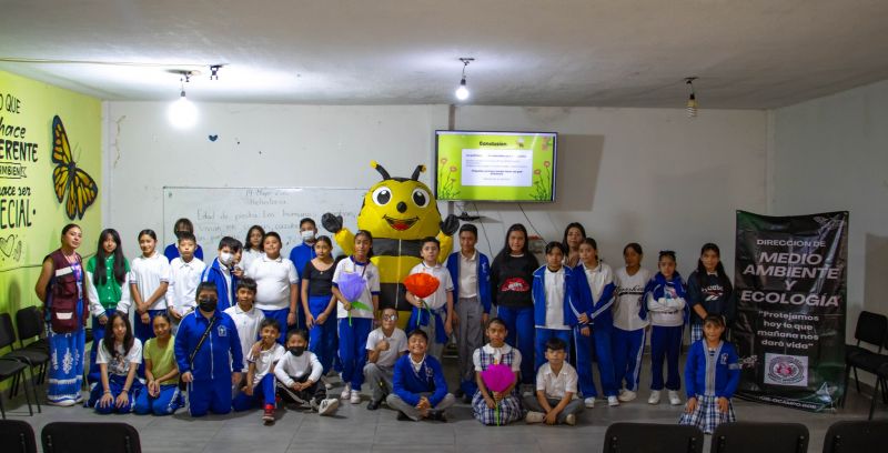 Fomentan la conciencia ambiental con plática sobre polinización en Escuela Primaria Melchor Ocampo