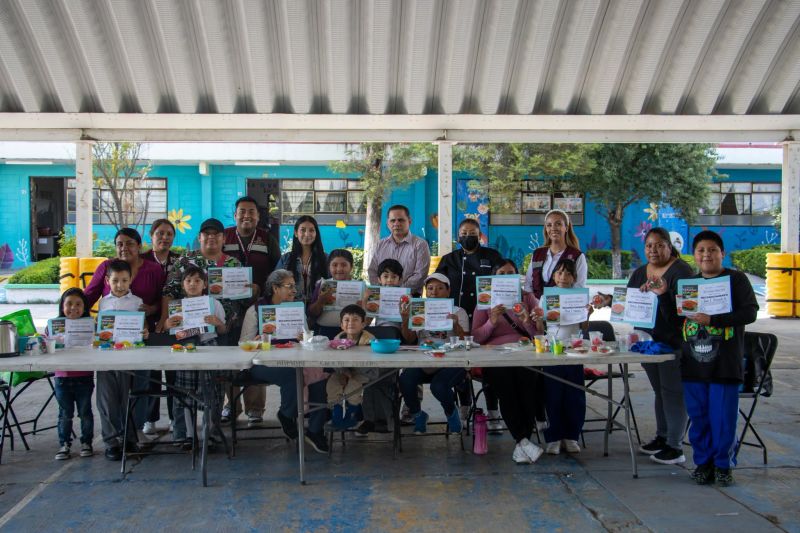 Se realizo curso de elaboración de gelatinas en la escuela Primaria Melchor Ocampo