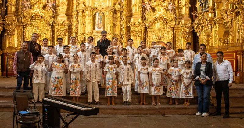 Niñas y Niños Cantores de Melchor Ocampo llevan su talento a un escenario histórico