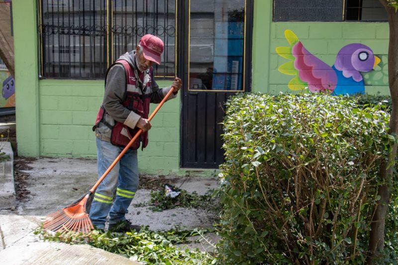 Gobierno de Melchor Ocampo mejora y embellece espacios educativos